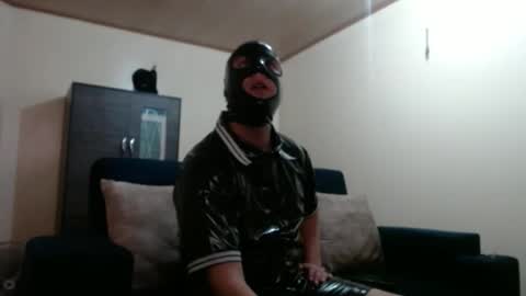 Snapshot of alphaswitchard chatting on 4, 12, 2025 ur god online show from 4, 12, 2025