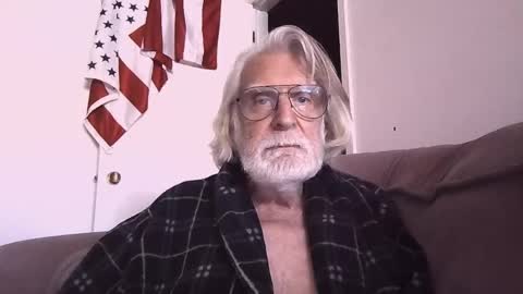 AlphaUniform online show from 22, 4, 2026