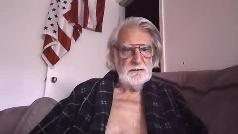 AlphaUniform online show from 23, 4, 2026