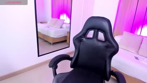 Snapshot of altair_mori chatting on 21, 11, 2025 A L T A I R online show from 21, 11, 2025