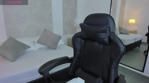 Snapshot of altair_mori chatting on 4, 12, 2025 A L T A I R online show from 4, 12, 2025