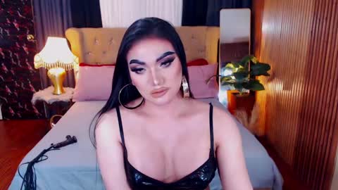 Snapshot of alurajhenson chatting on 8, 5, 2026 Alura Jhenson online show from 8, 5, 2026