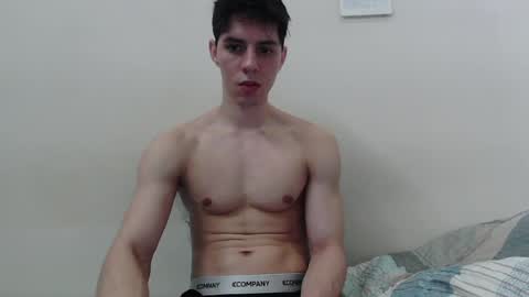 alvarodancer online show from 20, 7, 2026