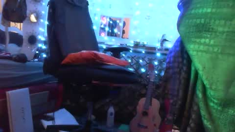 Snapshot of alwaysniceguy2 chatting on 17, 9, 2025 HoneyMelonGuy online show from 17, 9, 2025