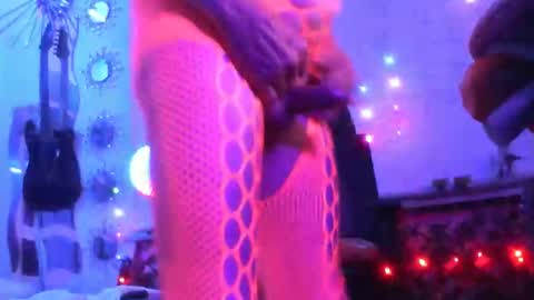 Snapshot of alwaysniceguy2 chatting on 19, 9, 2025 HoneyMelonGuy online show from 19, 9, 2025