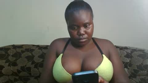 Snapshot of alyabeiby chatting on 19, 11, 2025 alyabeiby online show from 19, 11, 2025