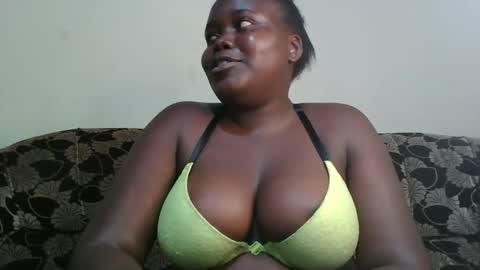 Snapshot of alyabeiby chatting on 23, 11, 2025 alyabeiby online show from 23, 11, 2025