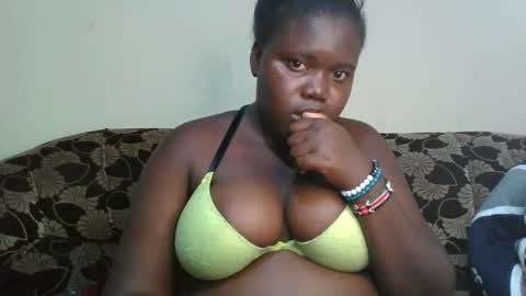 Snapshot of alyabeiby chatting on 25, 11, 2025 alyabeiby online show from 25, 11, 2025