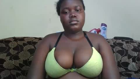 Snapshot of alyabeiby chatting on 20, 12, 2025 alyabeiby online show from 20, 12, 2025