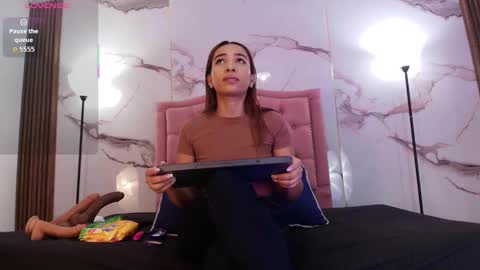 Alya online show from 10, 9, 2025