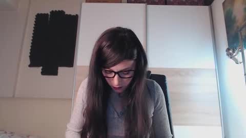 Snapshot of alycetn chatting on 5, 12, 2024 Alice online show from 5, 12, 2024