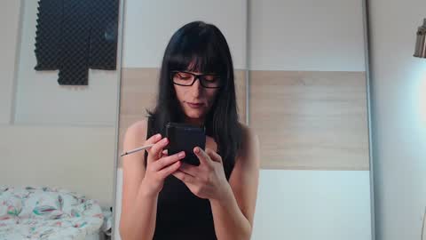 Snapshot of alycetn chatting on 17, 10, 2025 Alice online show from 17, 10, 2025