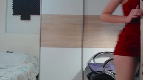 Snapshot of alycetn chatting on 22, 10, 2025 Alice online show from 22, 10, 2025