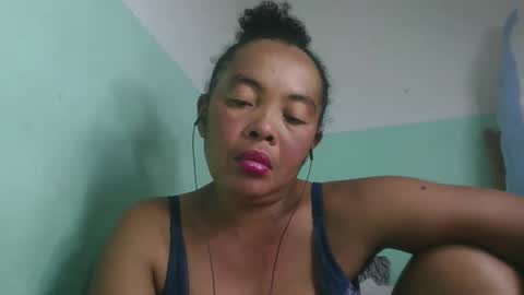 alypierette online show from 22, 4, 2026