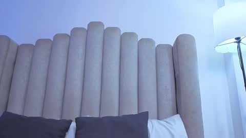 alysha_xia_ online show from 9, 3, 2026