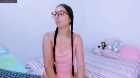 Snapshot of alyson0001 chatting on 1, 10, 2025 allyson online show from 1, 10, 2025