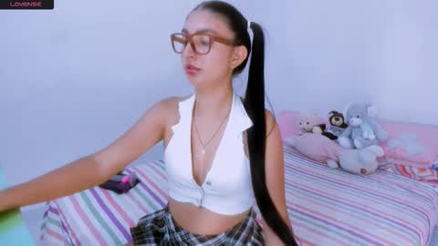 Snapshot of alyson0001 chatting on 2, 10, 2025 allyson online show from 2, 10, 2025