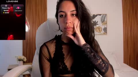 alyssabeauty_ online show from 27, 4, 2026