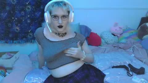 alyxiabewbs online show from 6, 8, 2026