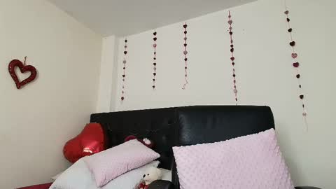 Isabella online show from 18, 2, 2025