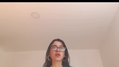 valentia online show from 10, 10, 2025