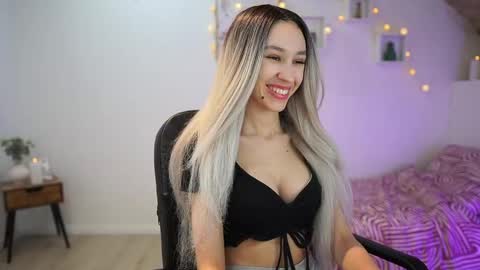 Amai  Liu online show from 4, 3, 2025