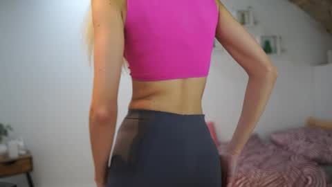 Amai  Liu online show from 27, 9, 2025