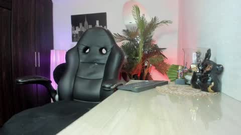 anny online show from 21, 4, 2026