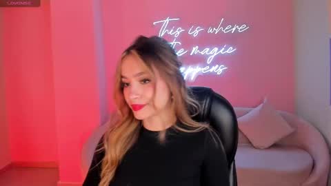 Amaia Haywood online show from 19, 9, 2025