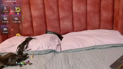 Hilary Ester online show from 29, 4, 2026