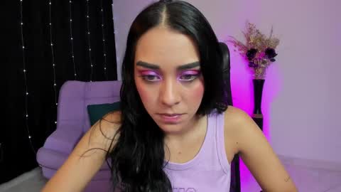 Amalia cruss online show from 1, 3, 2025