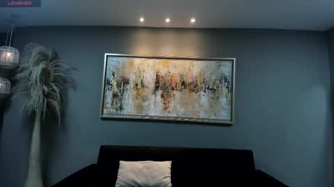 Amalia cruss online show from 19, 12, 2025