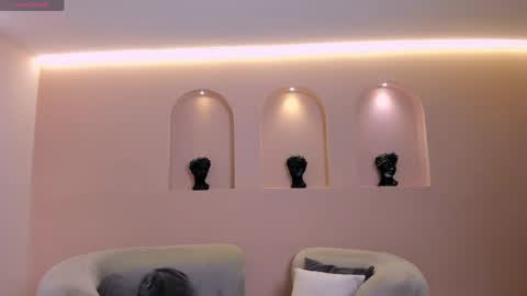 Amalia cruss online show from 28, 4, 2026