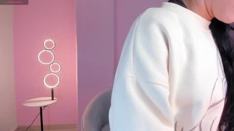 Amalia cruss online show from 8, 6, 2026