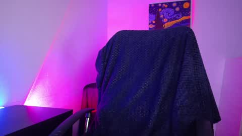 Snapshot of amalia_rosse_ chatting on 8, 5, 2026 Amalia Im Back See you soon this January 7 at 10 pm Colombia time online show from 8, 5, 2026