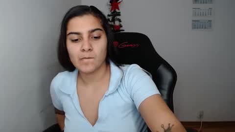 Snapshot of amanda5star chatting on 21, 12, 2025 The queen of the biceps online show from 21, 12, 2025