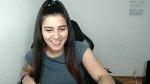 Snapshot of amanda5star chatting on 16, 1, 2026 The queen of the biceps online show from 16, 1, 2026