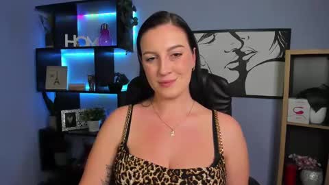 Snapshot of amanda_burn chatting on 6, 2, 2025 Amanda online show from 6, 2, 2025