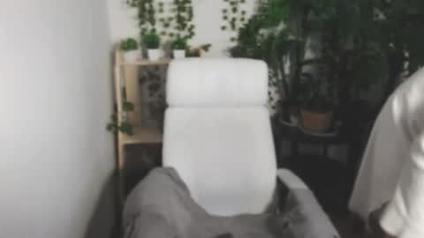 Snapshot of amanda_butlerr chatting on 5, 12, 2025 Hi im Amanda online show from 5, 12, 2025