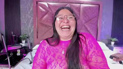 Amanda cruz online show from 23, 7, 2026