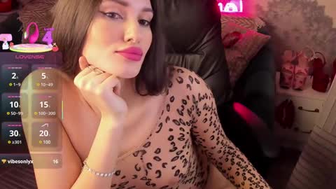 Snapshot of amandastrongj chatting on 4, 3, 2025 Amanda online show from 4, 3, 2025