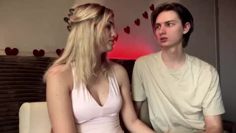 Snapshot of amandatalk chatting on 10, 9, 2025 amandatalk online show from 10, 9, 2025