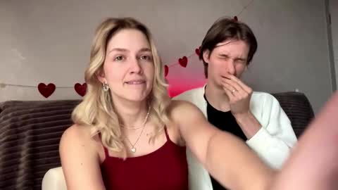 Snapshot of amandatalk chatting on 12, 9, 2025 amandatalk online show from 12, 9, 2025