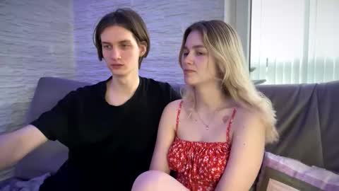 Snapshot of amandatalk chatting on 5, 11, 2025 amandatalk online show from 5, 11, 2025