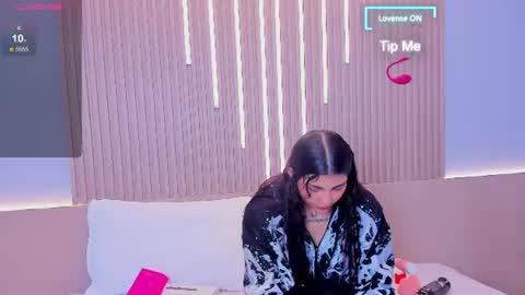      online show from 23, 7, 2026