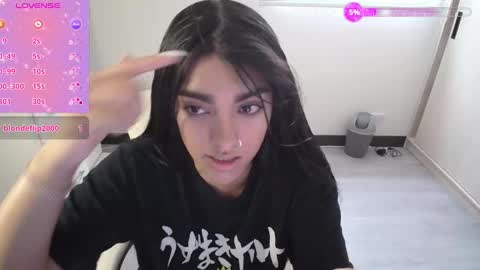 amara_silk online show from 2, 2, 2026