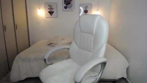 Amarantha online show from 11, 9, 2025