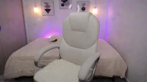 Amarantha online show from 13, 11, 2025