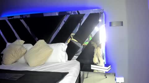 Emily online show from 12, 3, 2025