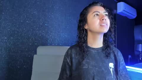 Emily online show from 28, 4, 2026